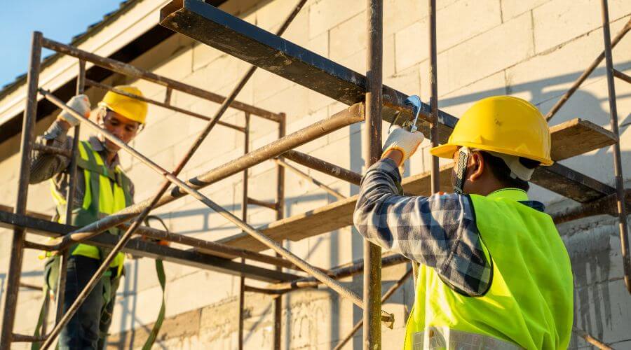 Professional fairlawn roofing services in Redgranite, WI